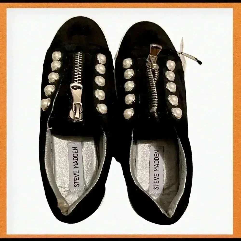 Steve Madden Girls Slip Ons